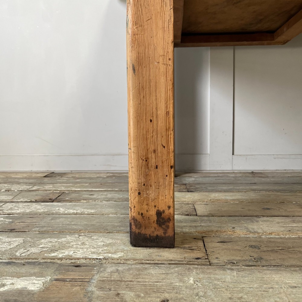 Large Victorian Pine Kitchen Prep Table View XV