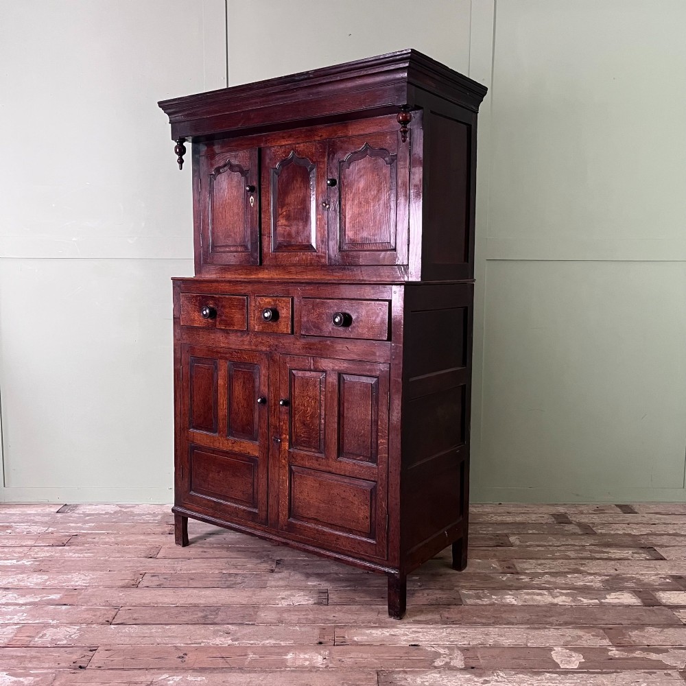 Antique Welsh Oak Cwpwrdd Deuddarn, Kitchen Cupboard C.1800 View VIII