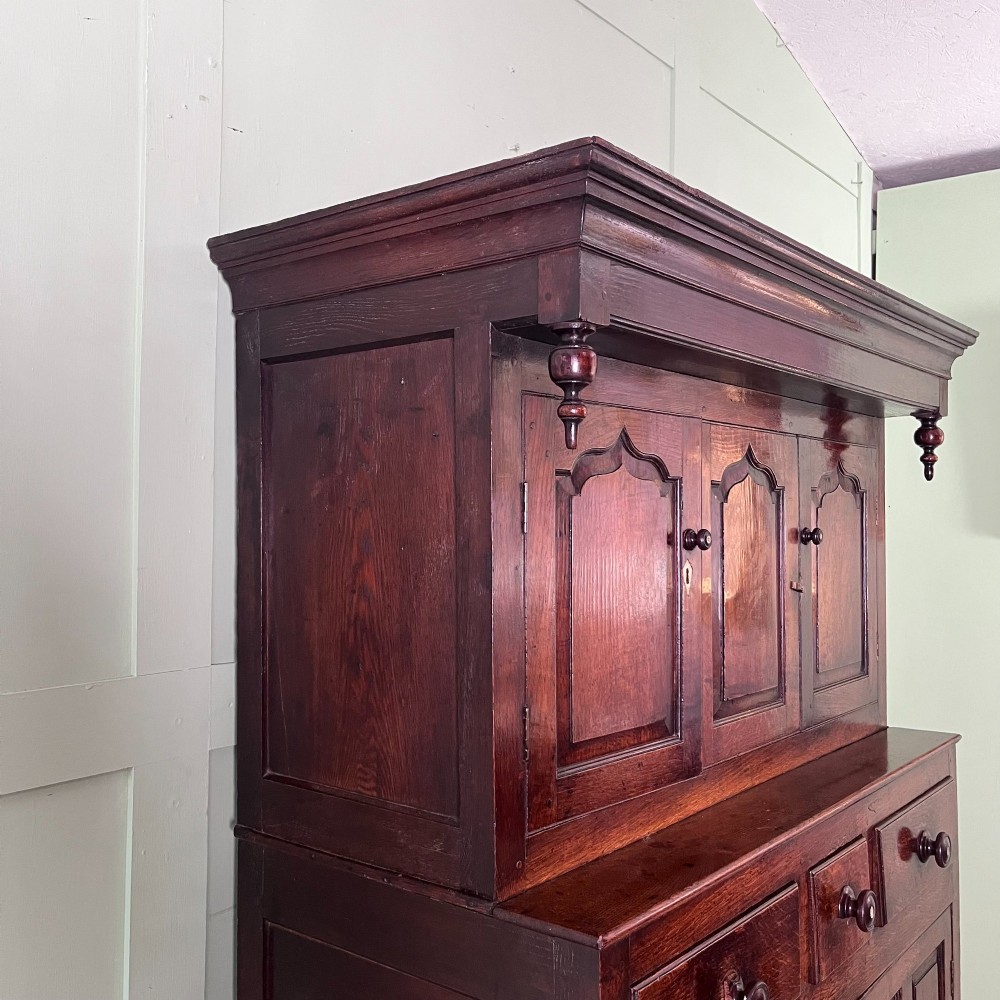 Antique Welsh Oak Cwpwrdd Deuddarn, Kitchen Cupboard C.1800 View IX