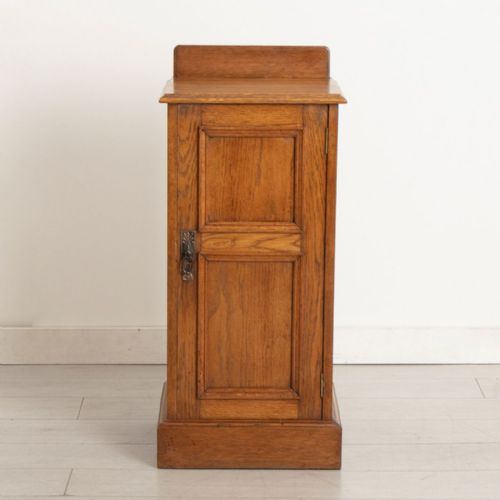 antique single oak bedside cabinet - CATEGORY: ANTIQUE CUPBOARDS - DATED 1910