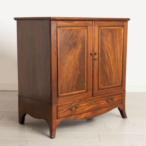 Small Georgian Mahogany Linen Press