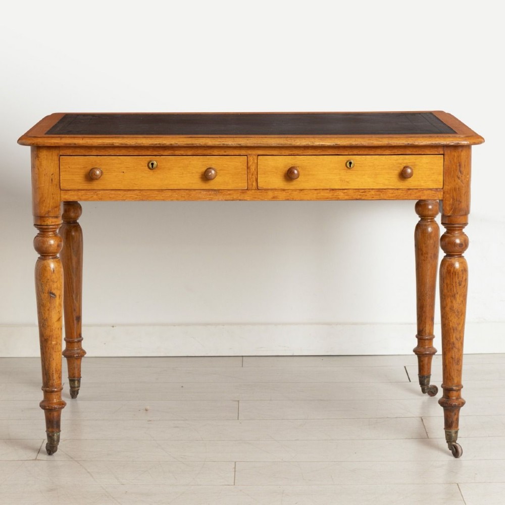 Victorian Writing Table in Oak with Leather Top View II