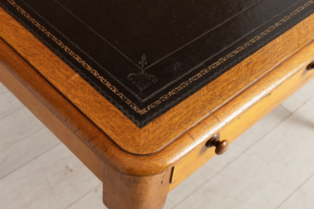 Victorian Writing Table in Oak with Leather Top View III