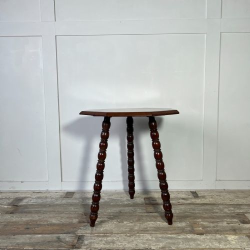 victorian mahogany bobbin leg table - CATEGORY: ANTIQUE TABLES - DATED VICTORIAN