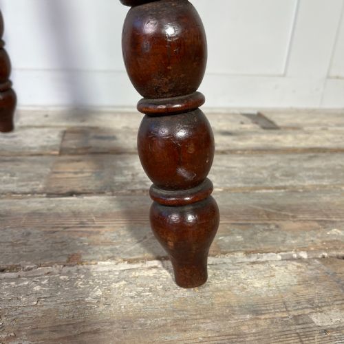 VICTORIAN MAHOGANY BOBBIN LEG TABLE - ADDITIONAL PHOTO 5