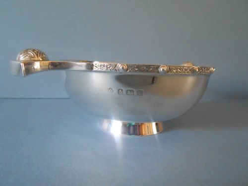 LARGE ANTIQUE SOLID SILVER QUAICHE 1935 - ADDITIONAL PHOTO 2