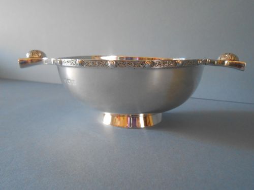 LARGE ANTIQUE SOLID SILVER QUAICHE 1935 - ADDITIONAL PHOTO 3