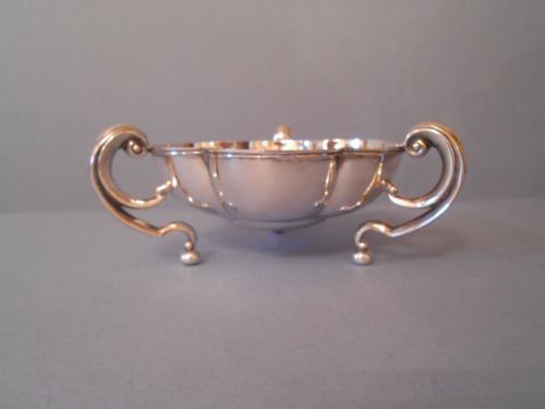 ANTIQUE SILVER TYGLOVING CUP 1912 - ADDITIONAL PHOTO 1