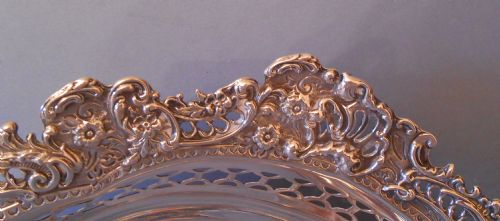 BEAUTIFUL ANTIQUE SILVER REPOUSSE DISH 1896 COMYNS - ADDITIONAL PHOTO 4