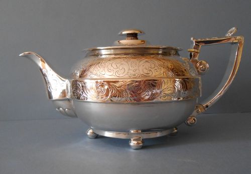 georgian solid silver teapot york 1812 - CATEGORY: ANTIQUE SILVER - DATED GEORGIAN