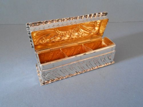 solid silver victorian triple stamp box comyns - CATEGORY: ANTIQUE SILVER - DATED VICTORIAN