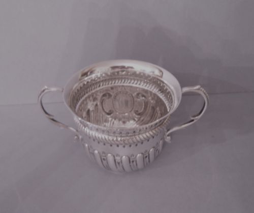 LATE VICTORIAN ANTIQUE SOLID SILVER PORRINGER - ADDITIONAL PHOTO 3