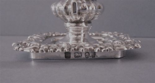 ANTIQUE GEORGIAN SOLID SILVER CHAMBERSTICK WITH SNUFFER 1825 - ADDITIONAL PHOTO 3