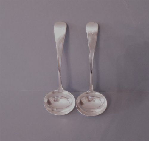 PAIR OF ANTIQUE GEORGIAN SOLID SILVER LADLES 1825 - ADDITIONAL PHOTO 1