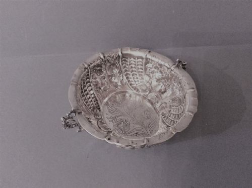 GORGEOUS VICTORIAN SILVER BOWL - ADDITIONAL PHOTO 1