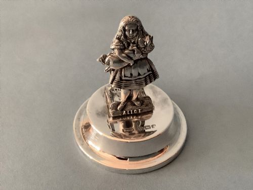 ANTIQUE SILVER ALICE IN WONDERLAND MENU HOLDERS - ADDITIONAL PHOTO 2