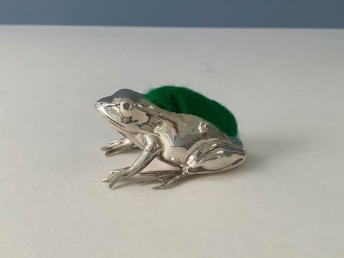 antique silver frog pin cushion - CATEGORY: ANTIQUE SILVER - DATED EDWARDIAN