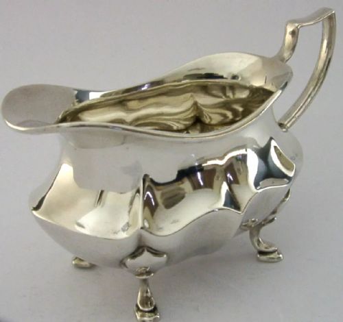 Beautiful 124g English Solid Sterling Silver Cream Jug 1930 Antique