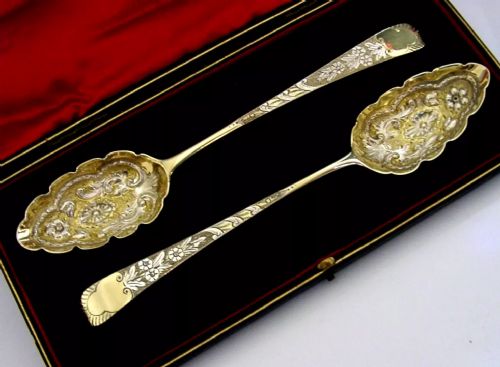 Cased Pair of Sterling Silver Gilt Berry Serving Spoons 1796 Stunning Georgian Antiques