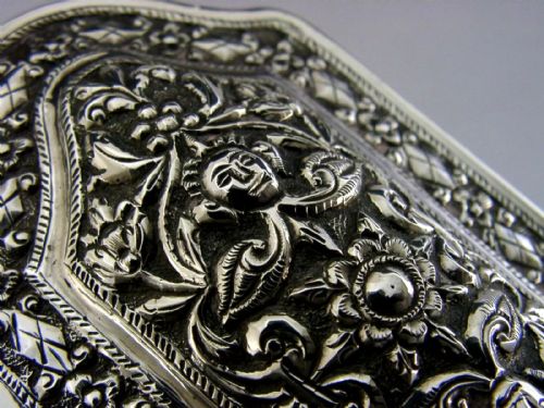 GOOD SIZE 132G INDIAN CEYLON SOLID SILVER TABLE BOX C1900 ANTIQUE - ADDITIONAL PHOTO 2