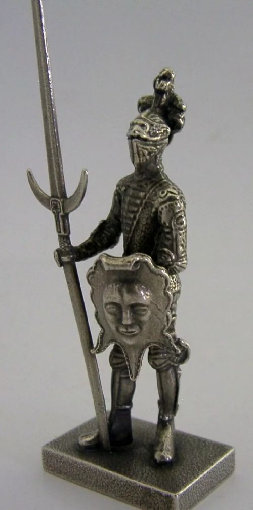 QUALITY ITALIAN SOLID CAST SILVER MEDIEVAL KNIGHT FIGURE C1960 46G