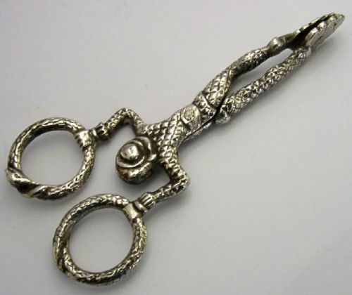 RARE AUSTROHUNGARIAN SOLID SILVER HARLEQUIN SUGAR TONGS NIPS C1890 - ADDITIONAL PHOTO 2