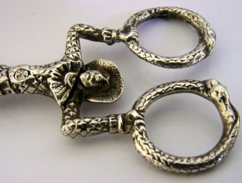 RARE AUSTROHUNGARIAN SOLID SILVER HARLEQUIN SUGAR TONGS NIPS C1890 - ADDITIONAL PHOTO 3