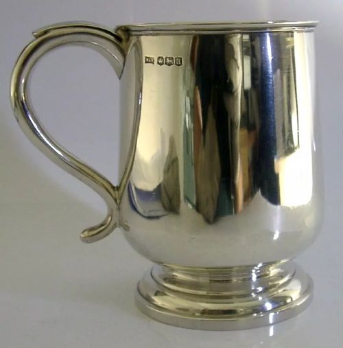 ENGLISH SOLID STERLING SILVER PINT TANKARD 1918 ANTIQUE 270g BARWARE