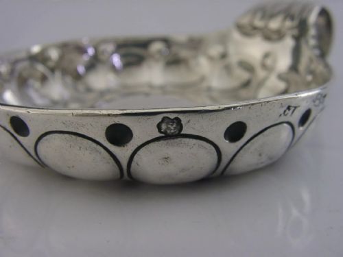 RARE EARLY 1768 FRENCH ANTIQUE SOLID STERLING SILVER WINE TASTER BARWARE - ADDITIONAL PHOTO 1