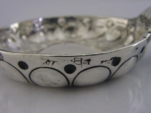 RARE EARLY 1768 FRENCH ANTIQUE SOLID STERLING SILVER WINE TASTER BARWARE - ADDITIONAL PHOTO 2