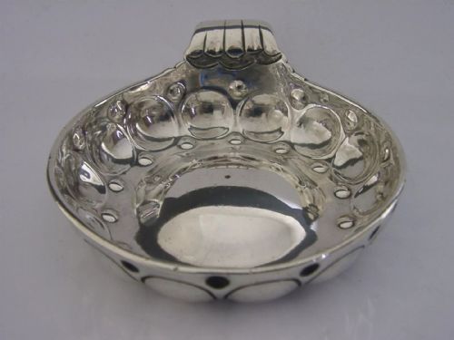 RARE EARLY 1768 FRENCH ANTIQUE SOLID STERLING SILVER WINE TASTER BARWARE - ADDITIONAL PHOTO 6