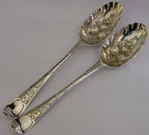 pair of rare irish solid sterling silver berry serving spoons 1790 1793 georgian 144g - CATEGORY: ANTIQUE SILVER - DATED GEORGIAN