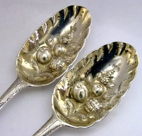 PAIR OF RARE IRISH SOLID STERLING SILVER BERRY SERVING SPOONS 1790 1793 GEORGIAN 144G - ADDITIONAL PHOTO 2