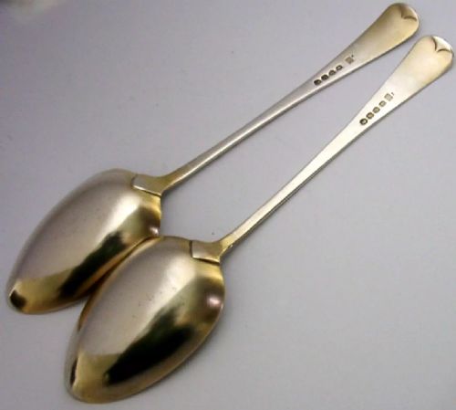 STUNNING CASED PAIR OF ENGLISH GEORGIAN STERLING SILVER GILT SERVING SPOONS 1818 ANTIQUE - ADDITIONAL PHOTO 5