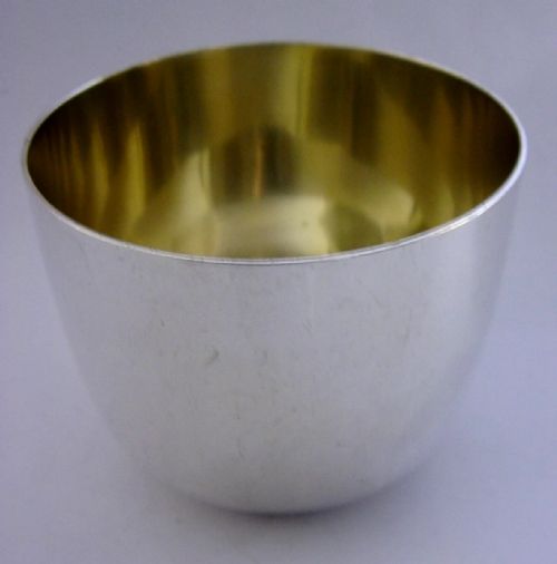 GEORGIAN STYLE 155G STERLING SILVER TUMBLER WHISKY BEAKER CUP 1968 BARWARE - ADDITIONAL PHOTO 2