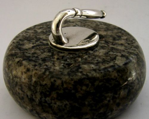 UNUSUAL SCOTTISH PROVINCIAL STERLING SILVER CURLING STONE DESK PAPERWEIGHT 1955 - ADDITIONAL PHOTO 4