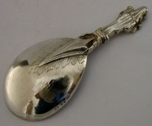 BEAUTIFUL REINDEER ANTIQUE STERLING SILVER BAPTISM SPOON 1898 RELIGIOUS - ADDITIONAL PHOTO 6