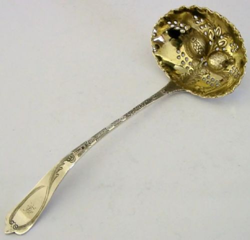 rare american sterling silver berry sugar sifter spoon c1850 antique - CATEGORY: ANTIQUE SILVER - DATED 1850
