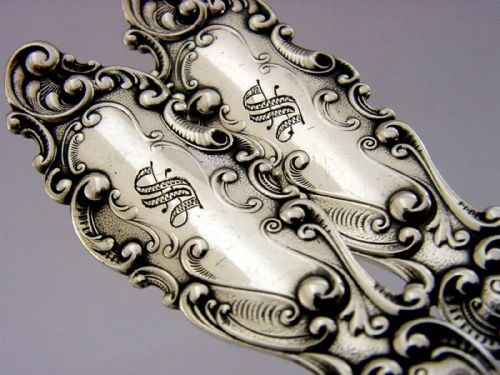 BEAUTIFUL PAIR OF AMERICAN GORHAM STERLING SILVER SERVING SPOONS C1900 ANTIQUE 118G - ADDITIONAL PHOTO 1