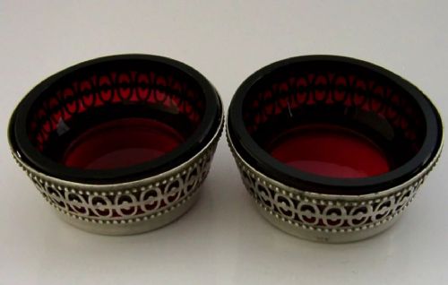 PRETTY AMERICAN STERLING SILVER CRANBERRY SALT CELLARS C1900 ANTIQUE 68G - ADDITIONAL PHOTO 4
