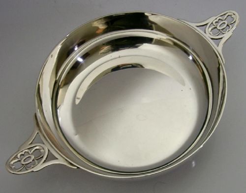 STERLING SILVER QUAICH CUP BOWL 176G ARTS CRAFTS 1929 ANTIQUE - ADDITIONAL PHOTO 1