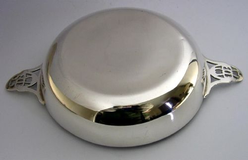 STERLING SILVER QUAICH CUP BOWL 176G ARTS CRAFTS 1929 ANTIQUE - ADDITIONAL PHOTO 7