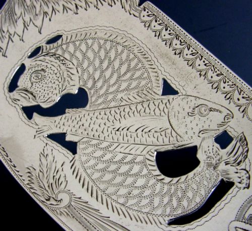 RARE IRISH SOLID STERLING SILVER SEAHORSE FISH SLICE SERVER 1825 ANTIQUE 124G - ADDITIONAL PHOTO 1