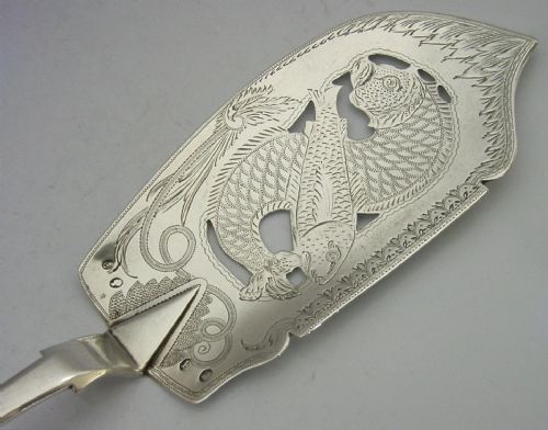 RARE IRISH SOLID STERLING SILVER SEAHORSE FISH SLICE SERVER 1825 ANTIQUE 124G - ADDITIONAL PHOTO 4