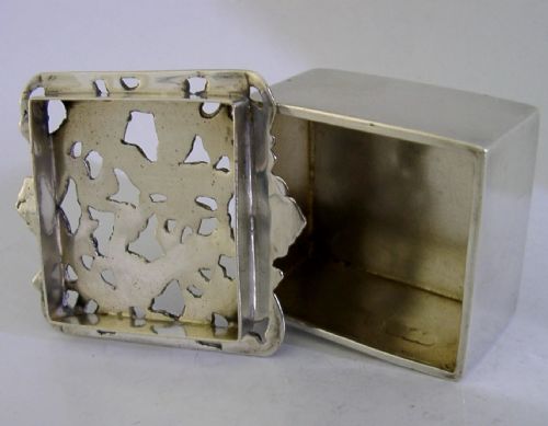 RARE ENGLISH STERLING SILVER POTPOURRI POT BOX 1906 ANTIQUE CHERUBS - ADDITIONAL PHOTO 3