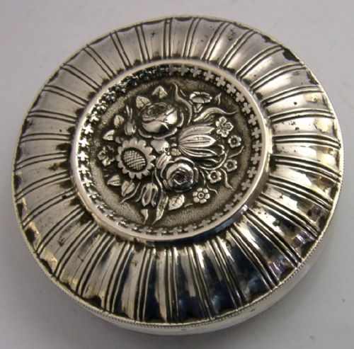BEAUTIFUL GEORGIAN SOLID STERLING SILVER BOX REGENCY PERIOD C1820 - ADDITIONAL PHOTO 1