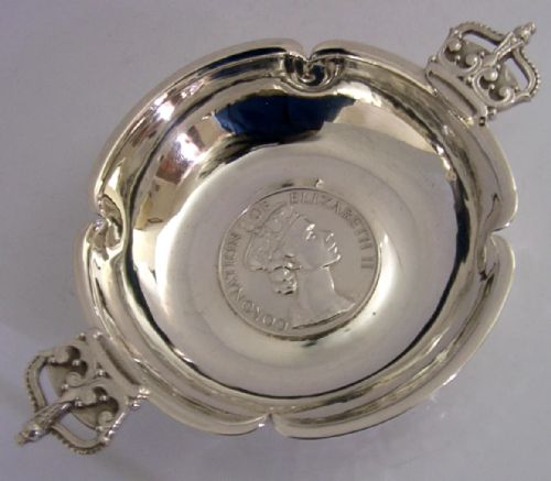R E STONE STERLING SILVER PLANISHED WHISKY QUAICH CUP BOWL 1953 CORONATION 94G - ADDITIONAL PHOTO 1