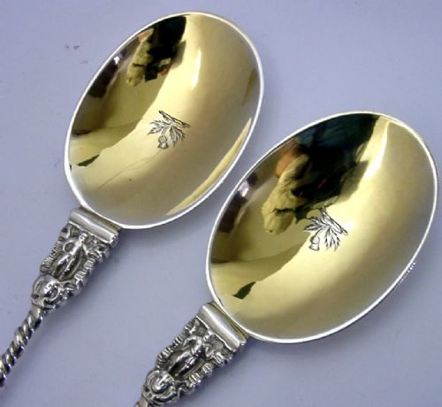 PAIR OF THISTLE DOBREE FAMILY CRESTED STERLING SILVER SERVING SPOONS 1880 ANTIQUE 144G - ADDITIONAL PHOTO 3