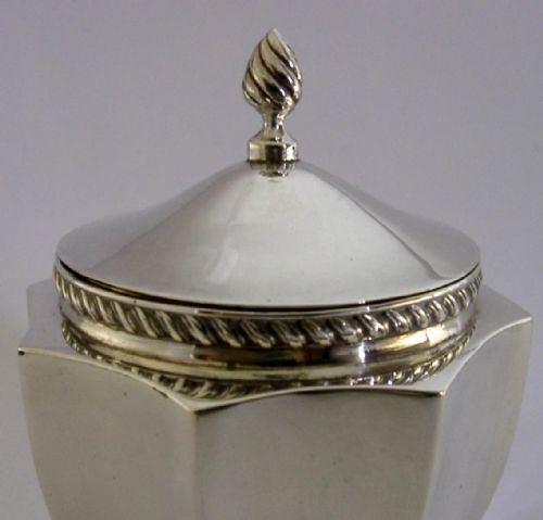 BEAUTIFUL 1902 EDWARDIAN SOLID STERLING SILVER TEA CADDY BOX ANTIQUE - ADDITIONAL PHOTO 2