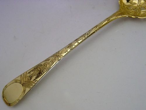 BEAUTIFUL ANTIQUE BIRDS STERLING SILVER GILT BERRY SERVING SPOON 1826 GEORGIAN - ADDITIONAL PHOTO 2